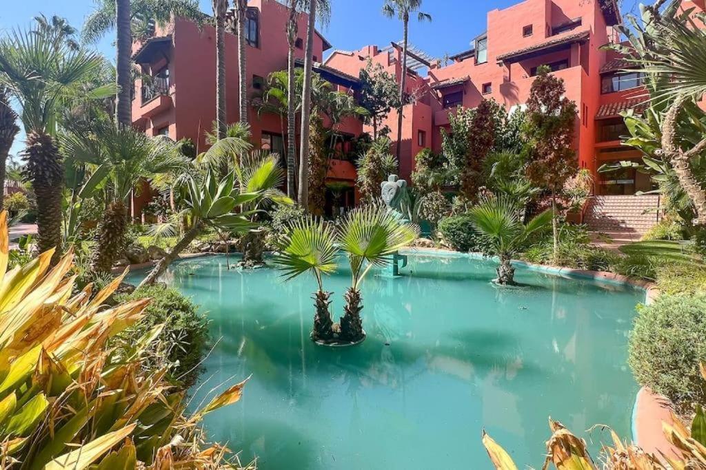 Apartment Oleholidays Jardines Don Carlos Junto Al Mar Marbella