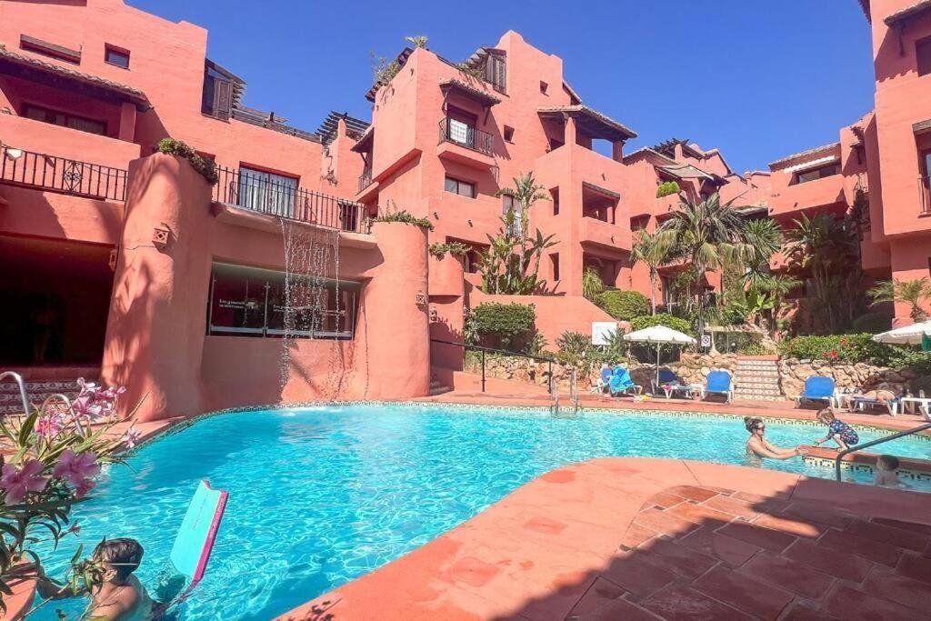 Oleholidays Jardines Don Carlos Junto Al Mar * Marbella